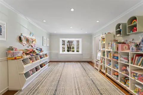 $2,295,000 | 30 Corell Road, Scarsdale, NY 10583