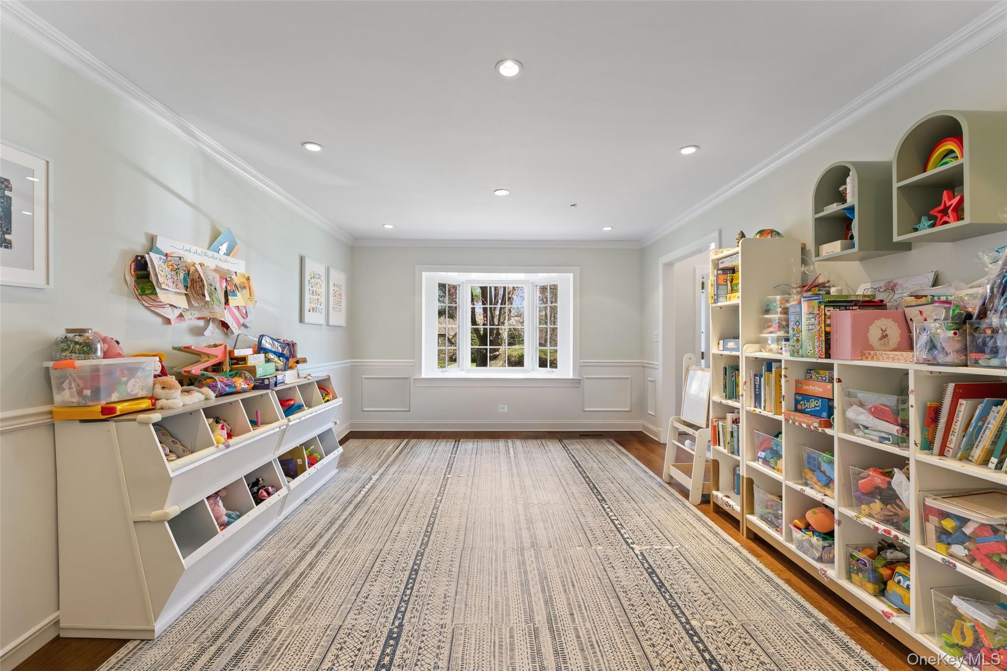 30 Corell Road Scarsdale, NY 10583 - Photo 12 of 32 Spacious dining room (presently utilized as a playroom)