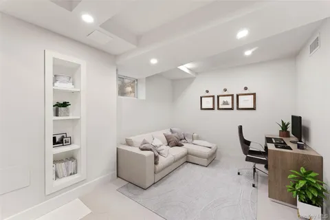 $2,295,000 | 30 Corell Road, Scarsdale, NY 10583