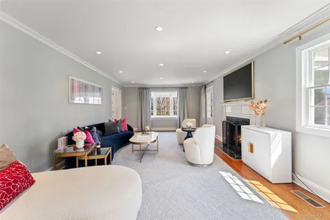 $2,295,000 | 30 Corell Road, Scarsdale, NY 10583