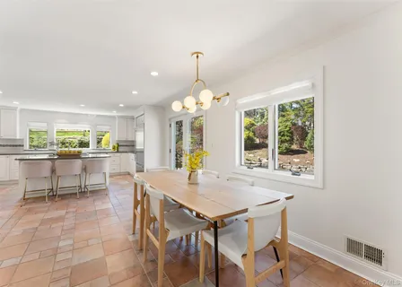 $2,295,000 | 30 Corell Road, Scarsdale, NY 10583