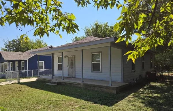 $1,800 | 5424 Cottey Street, Fort Worth, TX 76105