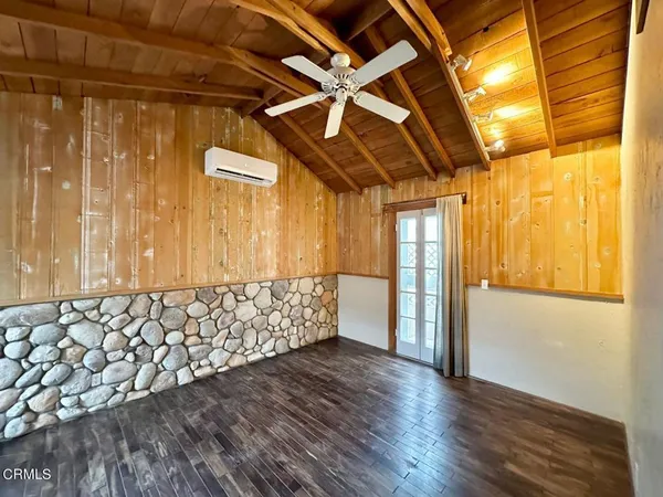 $2,700 | 241 Cahuenga Drive, Oxnard, CA 93035