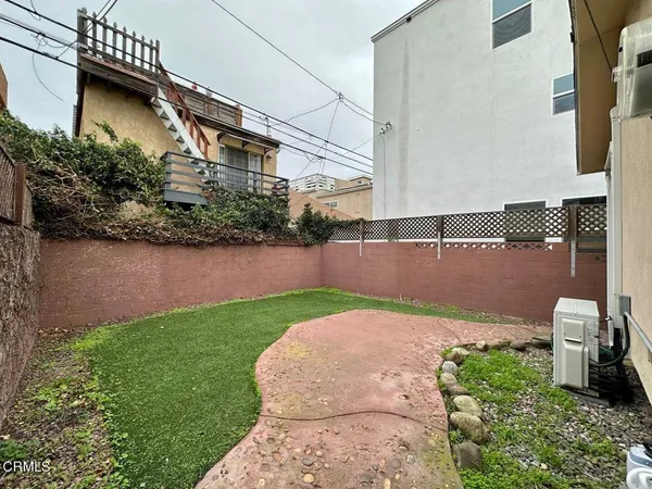 $2,700 | 241 Cahuenga Drive, Oxnard, CA 93035