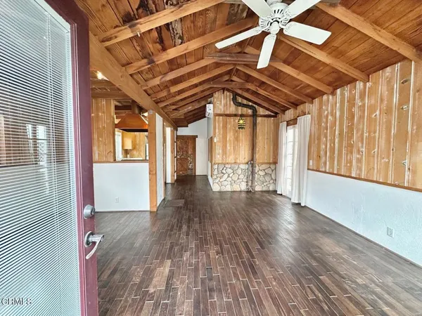 $2,700 | 241 Cahuenga Drive, Oxnard, CA 93035