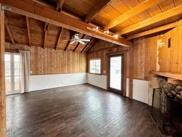 $2,700 | 241 Cahuenga Drive, Oxnard, CA 93035