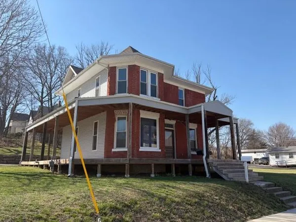 $279,000 | 401 North 9th Street, Atchison, KS 66002