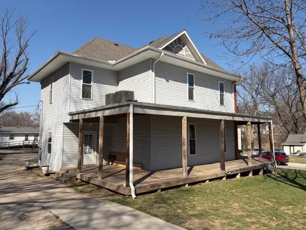 $279,000 | 401 North 9th Street, Atchison, KS 66002