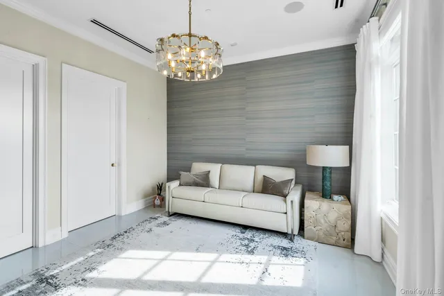 $3,450,000 | 3000 Royal Court, Unit 3306 PH, North Hills, NY 11040