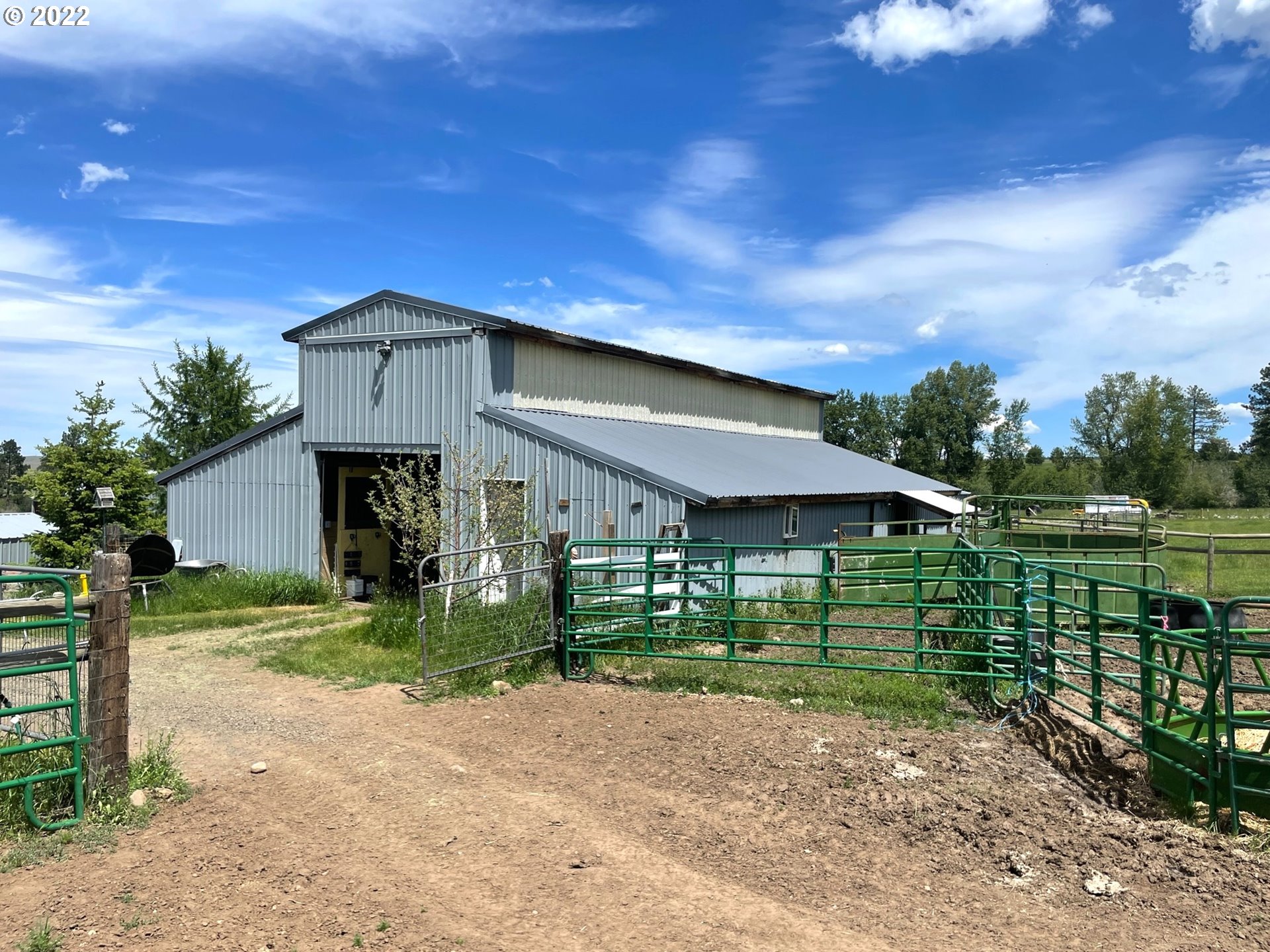 62580 Tucker Down Road Joseph, OR 97846 - Photo 12 of 32 Barn