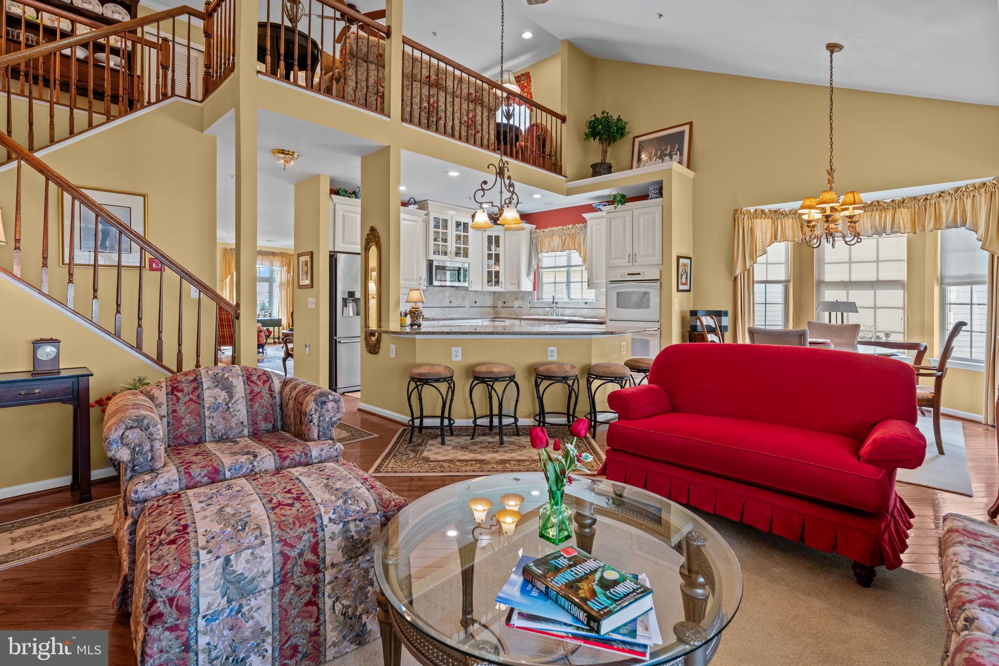 945 Hamilton Way Warminster, PA 18974 - Photo 17 of 32 Family Room