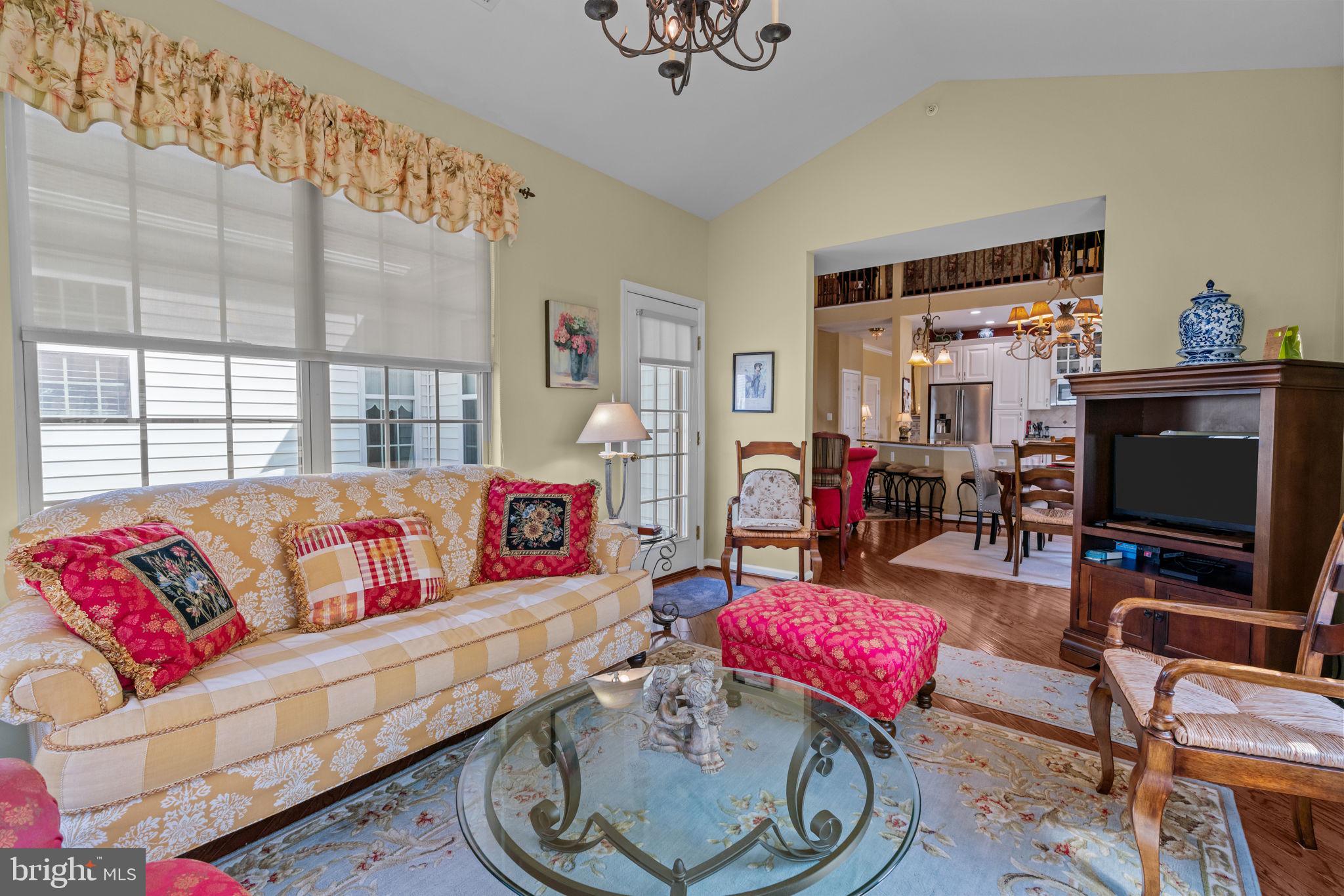 945 Hamilton Way Warminster, PA 18974 - Photo 18 of 32 Sun Room