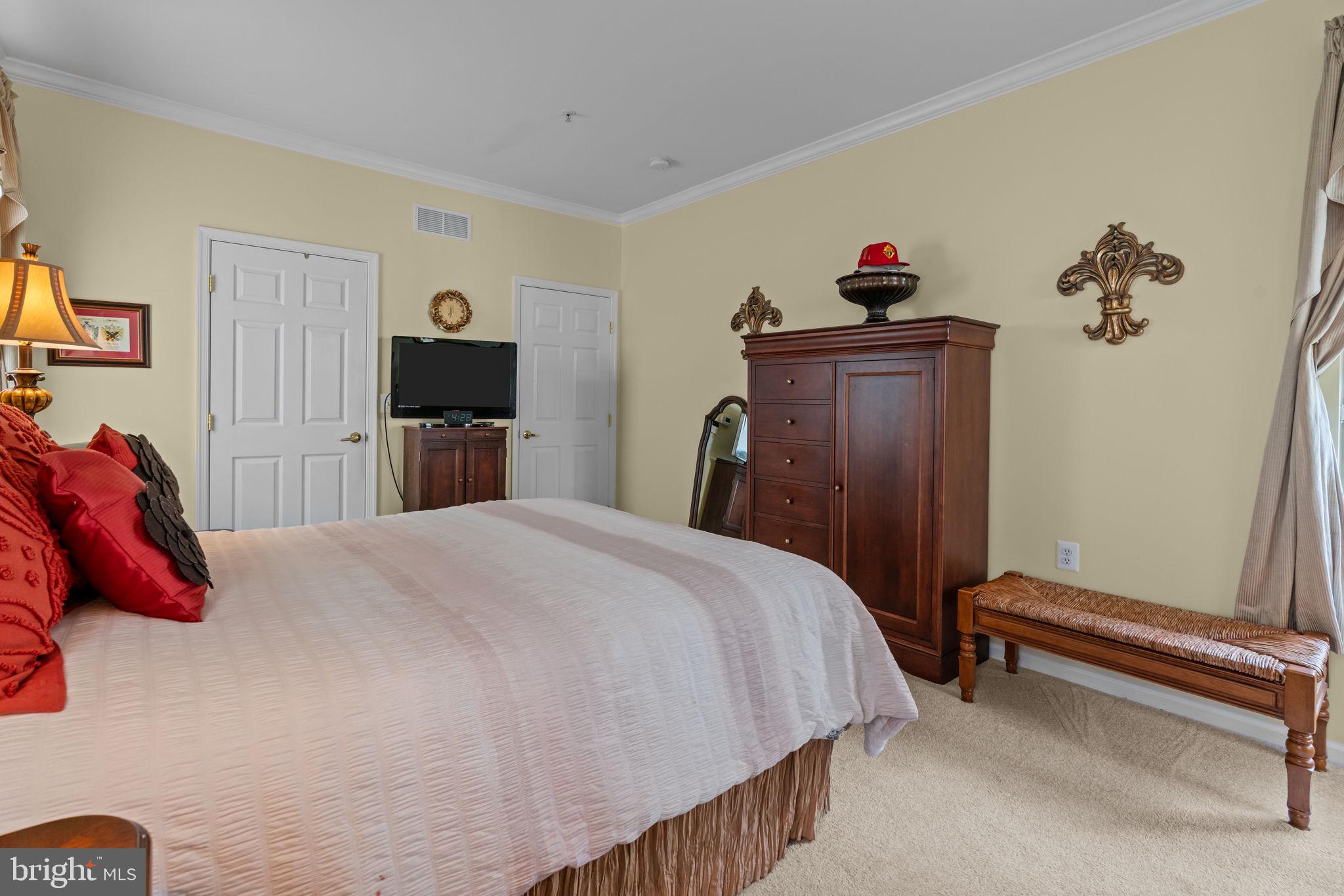 945 Hamilton Way Warminster, PA 18974 - Photo 21 of 32 Primary Bedroom