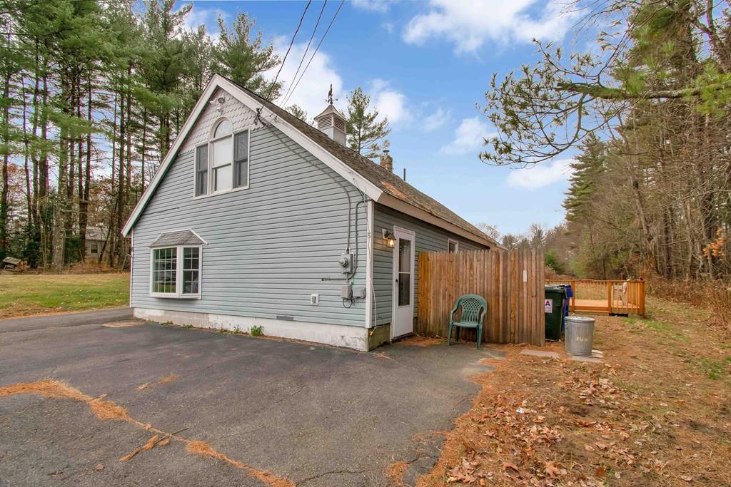 8 Strong Road Southampton, MA 01073 - Photo 3 of 34