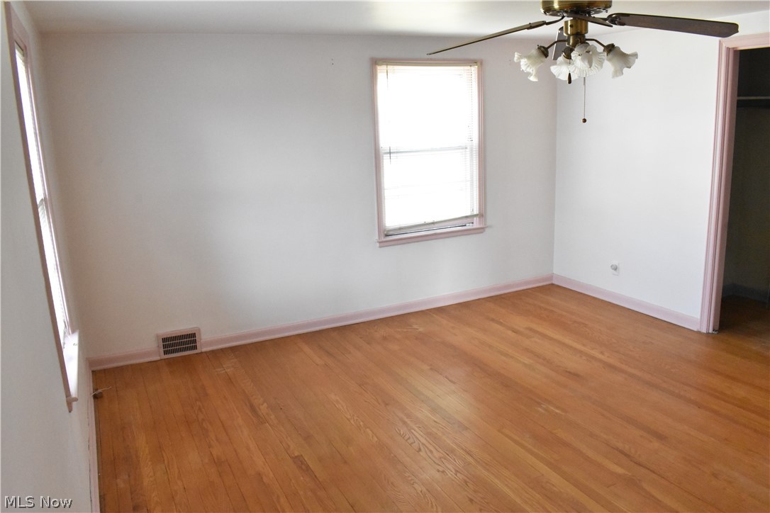 231 Trumbull Avenue Northeast Warren, OH 44483 - Photo 15 of 31 Gallery Image 15