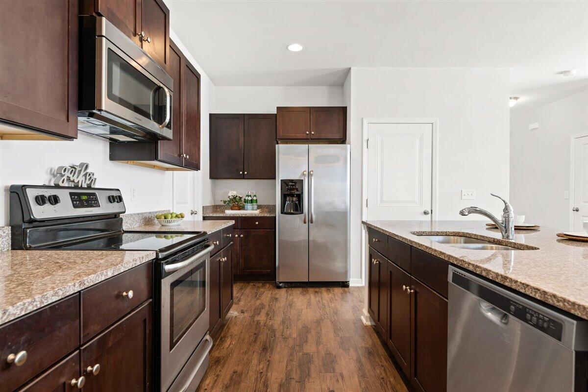 220 Cypress Marsh Road Moncks Corner, SC 29461 - Photo 8 of 32 12-Interior-7