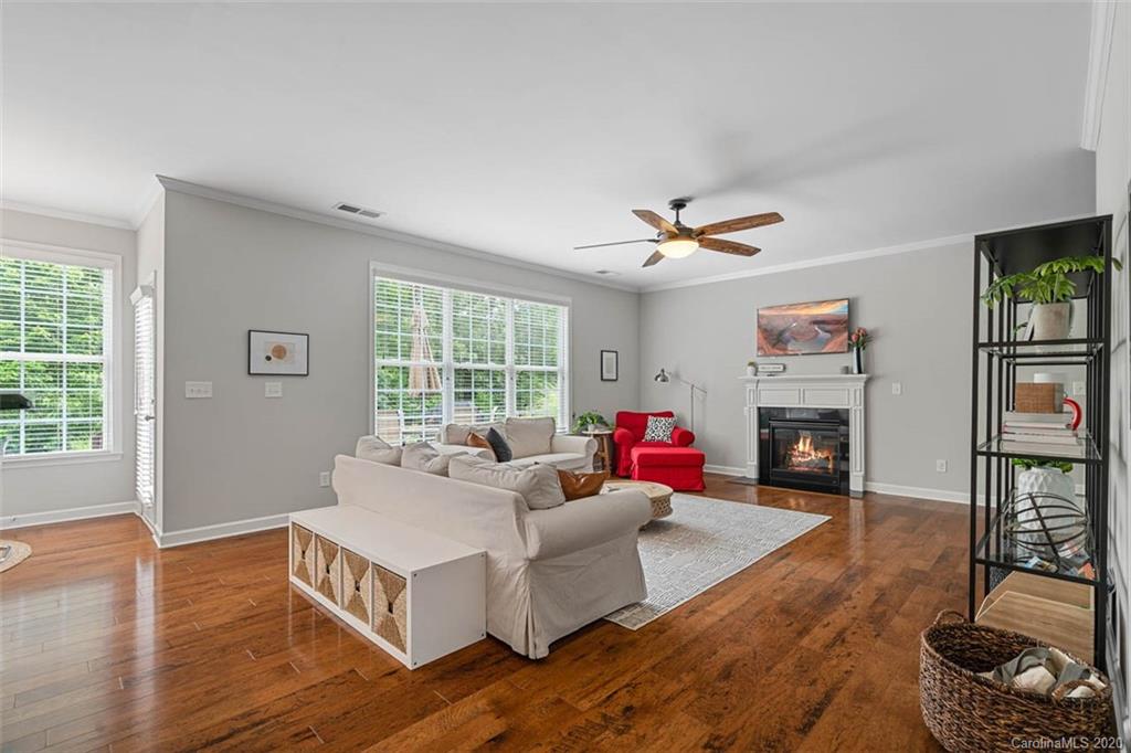 727 Fresia Drive Tega Cay, SC 29708 - Photo 12 of 44 Gallery Image 12