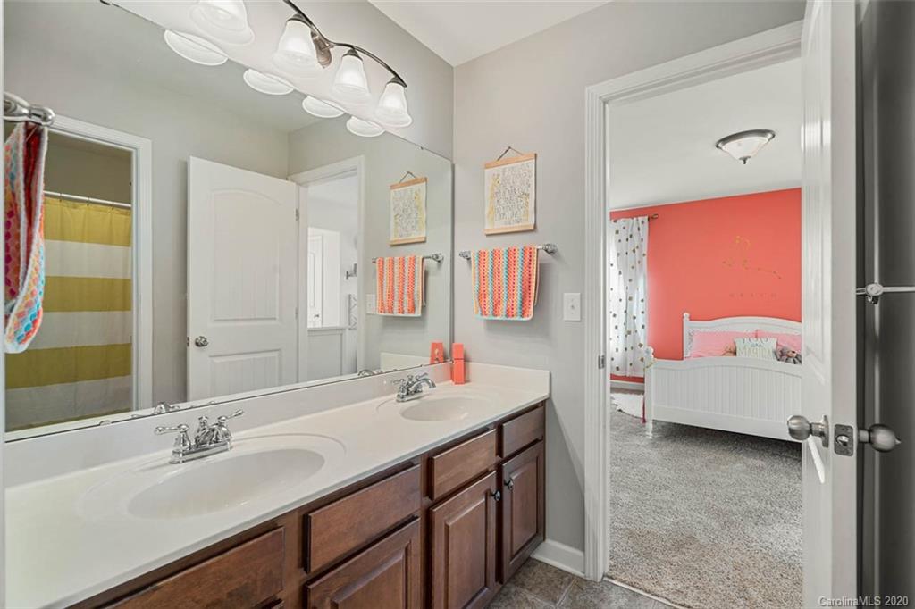 727 Fresia Drive Tega Cay, SC 29708 - Photo 23 of 44 Gallery Image 23