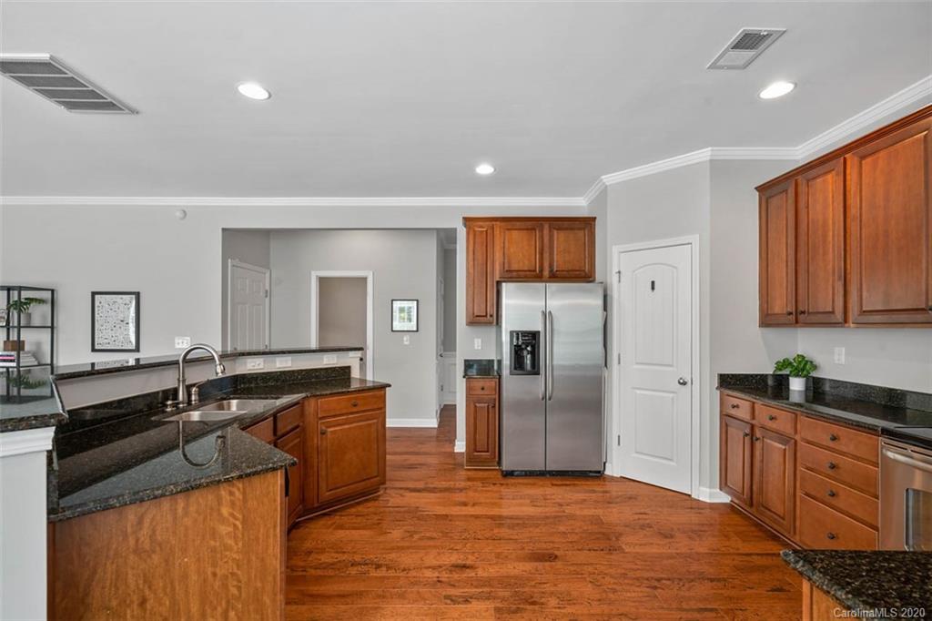 727 Fresia Drive Tega Cay, SC 29708 - Photo 6 of 44 Gallery Image 6