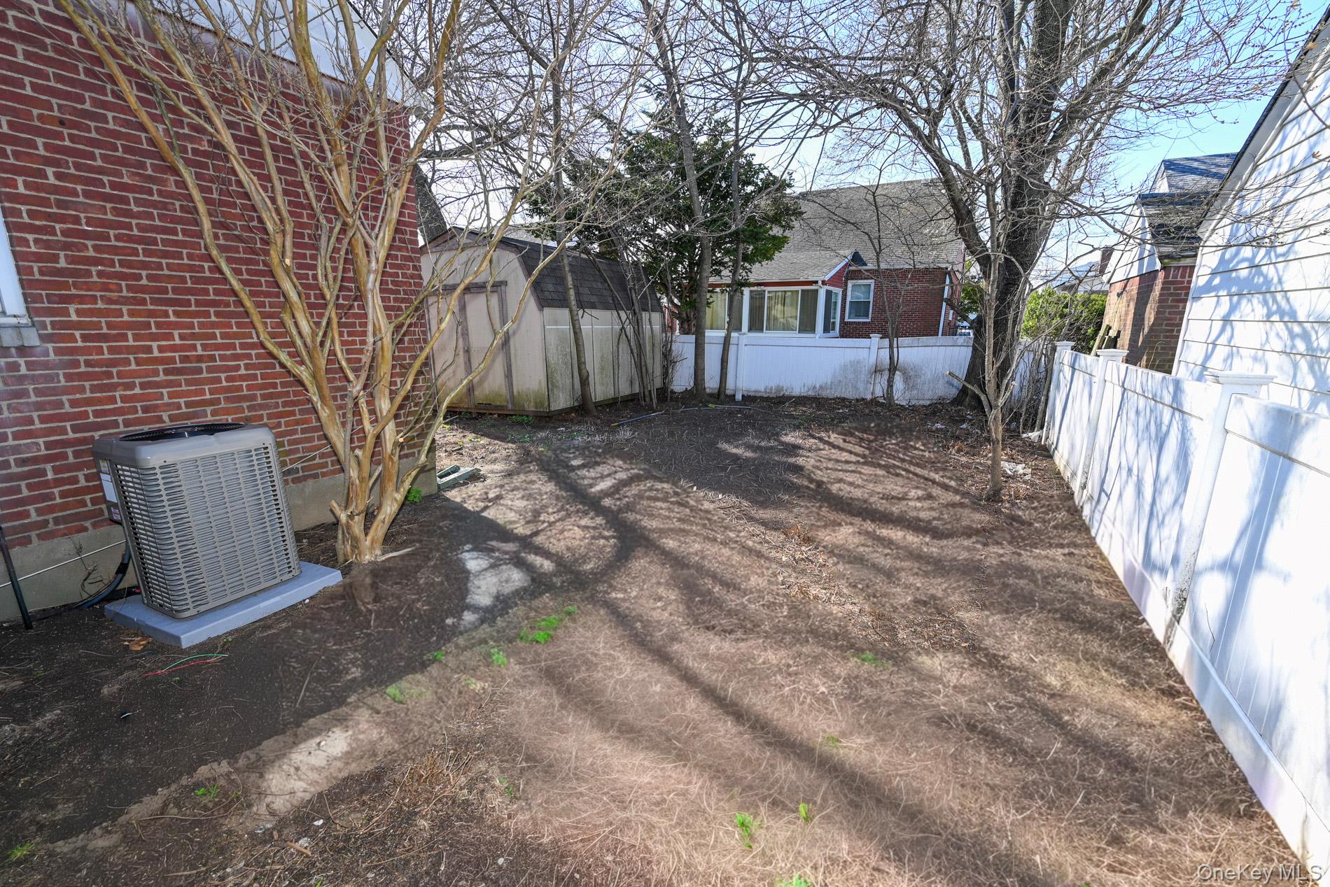 168 Hendrickson Avenue Valley Stream, NY 11580 - Photo 19 of 22