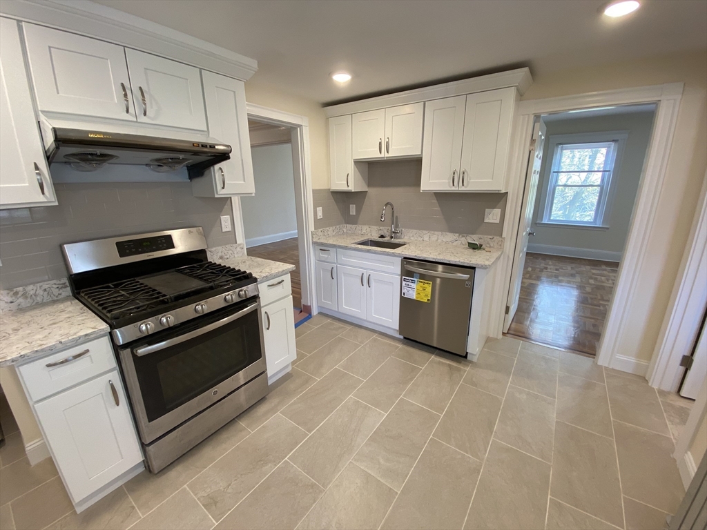 98 Toxteth Street, Unit 3 Brookline, MA 02446 - Photo 13 of 24