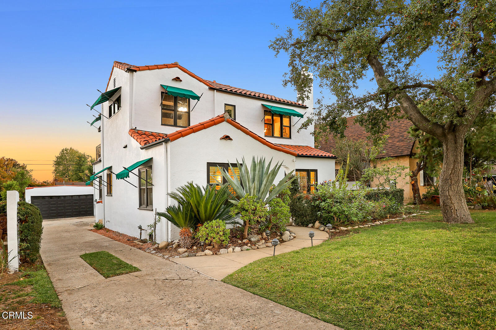 2216 Cooley Place Pasadena, CA 91104 - Photo 29 of 29 a front view of a house with garden