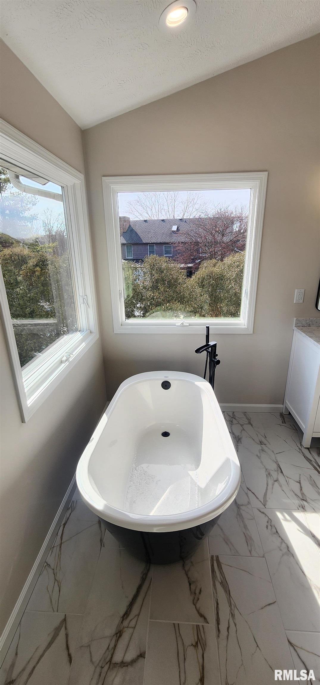 5016 Wildcat Run Springfield, IL 62711 - Photo 39 of 62