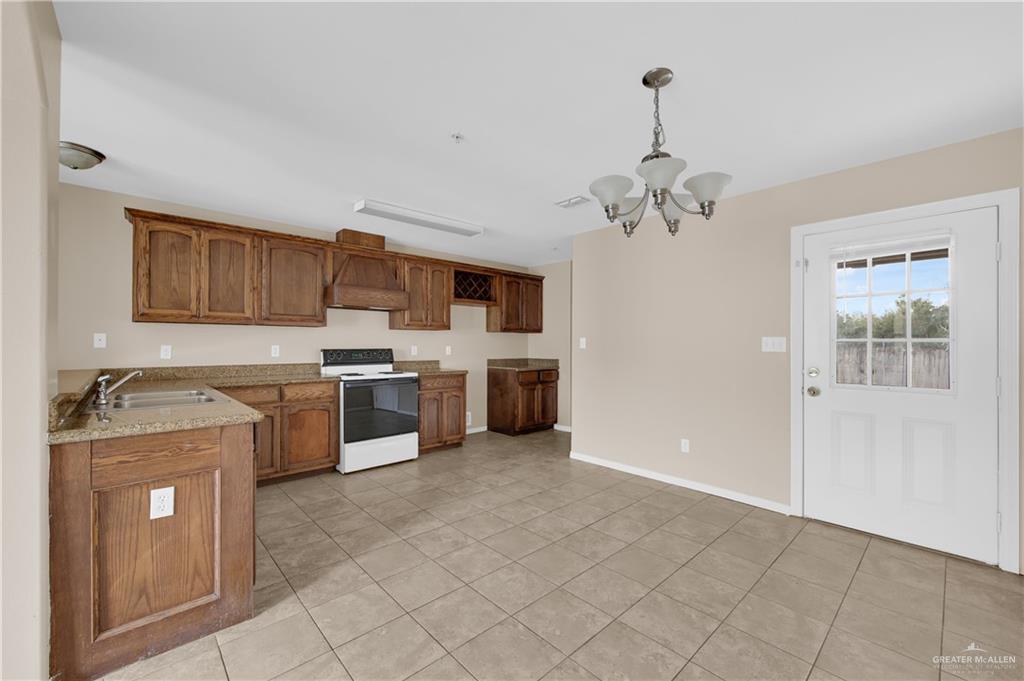 1607 West Omni Avenue, Unit 3 Pharr, TX 78577 - Photo 4 of 15