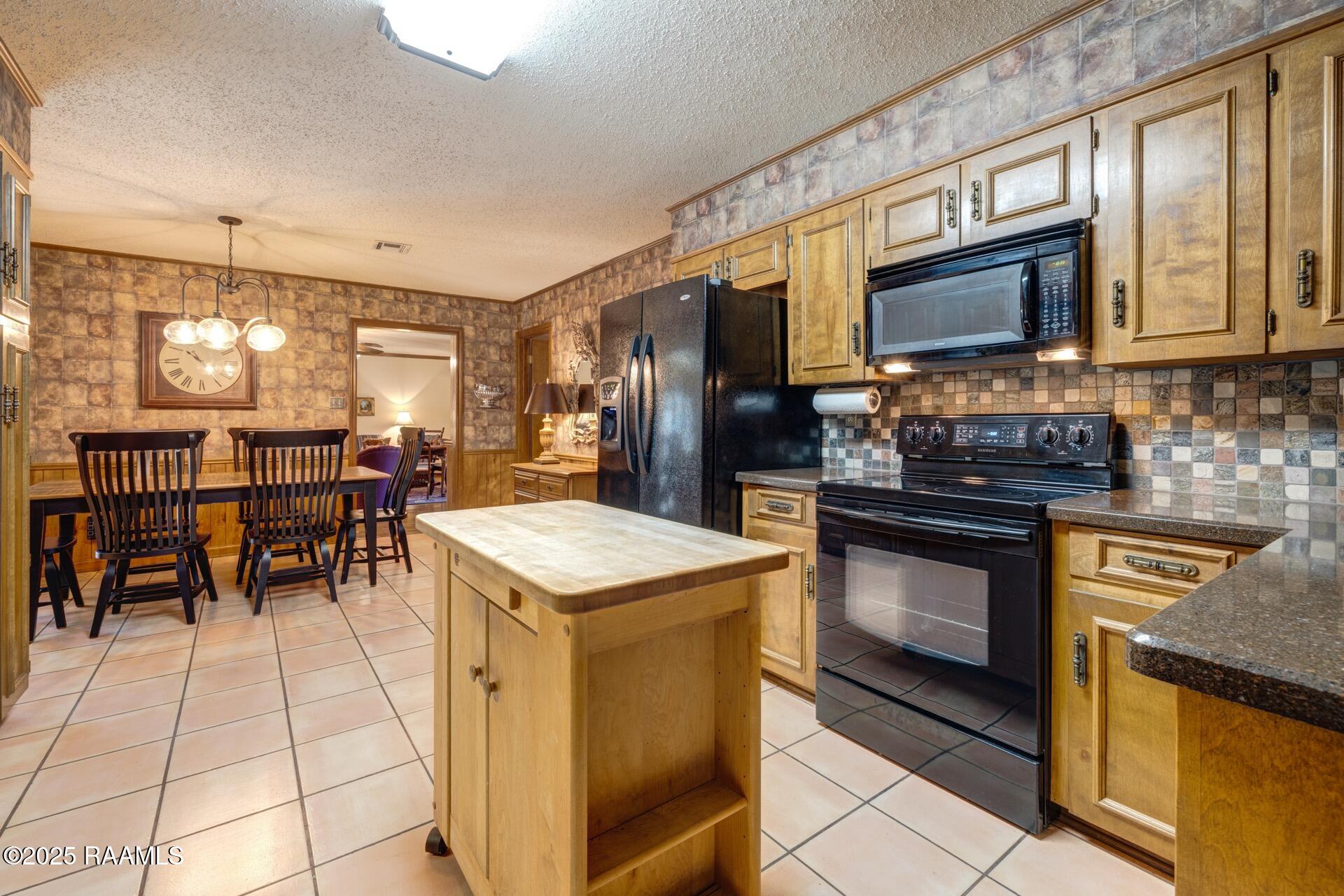 106 Parsonage Lane Lafayette, LA 70503 - Photo 10 of 31 106 Parsonage Ln-10