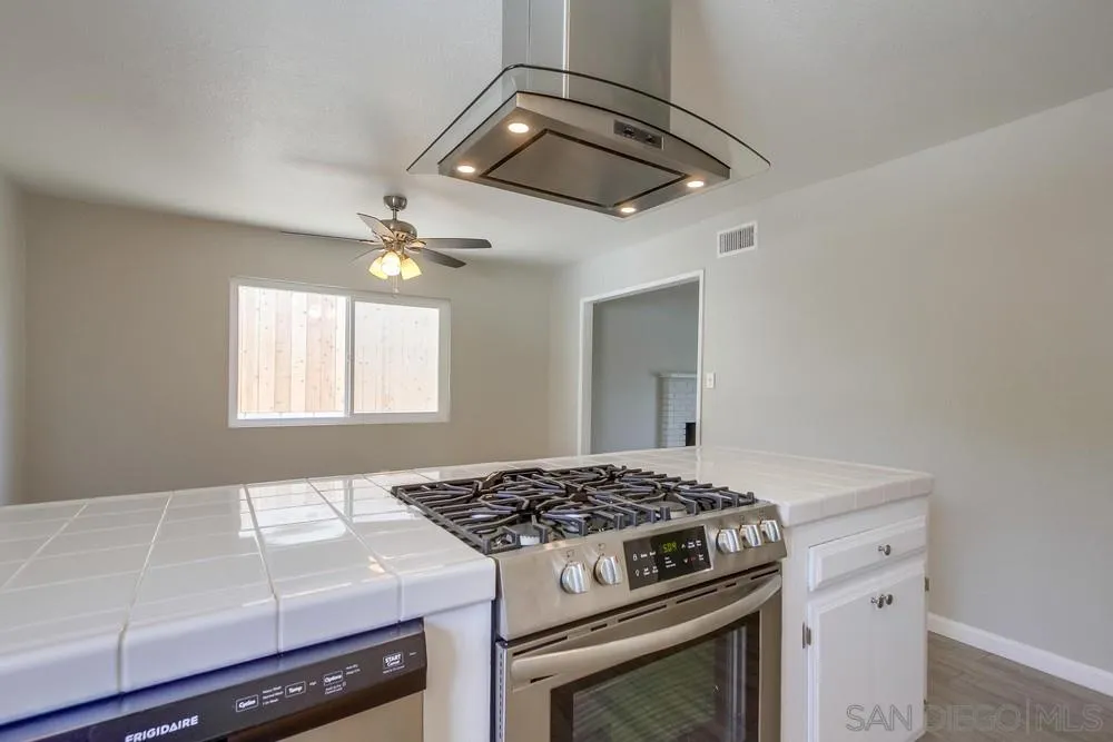 620 Concepcion Avenue Spring Valley, CA 91977 - Photo 11 of 25 Gallery Image 11