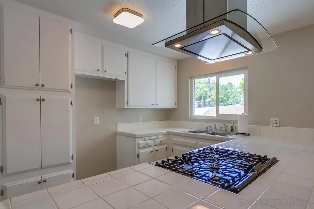 620 Concepcion Avenue Spring Valley, CA 91977 - Photo 6 of 25 Gallery Image 6