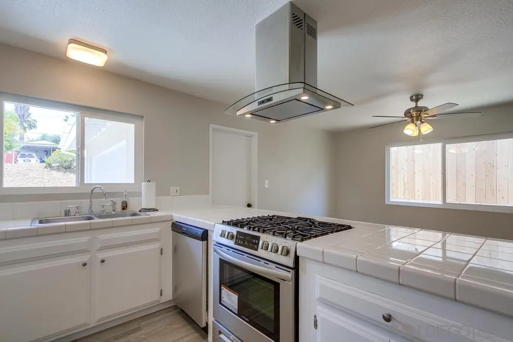 620 Concepcion Avenue Spring Valley, CA 91977 - Photo 7 of 25 Gallery Image 7