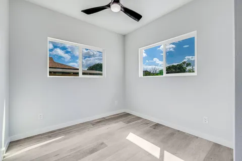 $995,000 | 130 Kuhuoi Street, Kahului, HI 96732