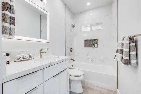 $995,000 | 130 Kuhuoi Street, Kahului, HI 96732