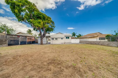 $995,000 | 130 Kuhuoi Street, Kahului, HI 96732