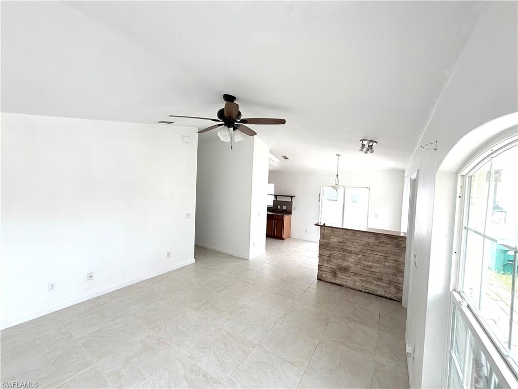 3586 Seagrape Avenue Naples, FL 34104 - Photo 7 of 44