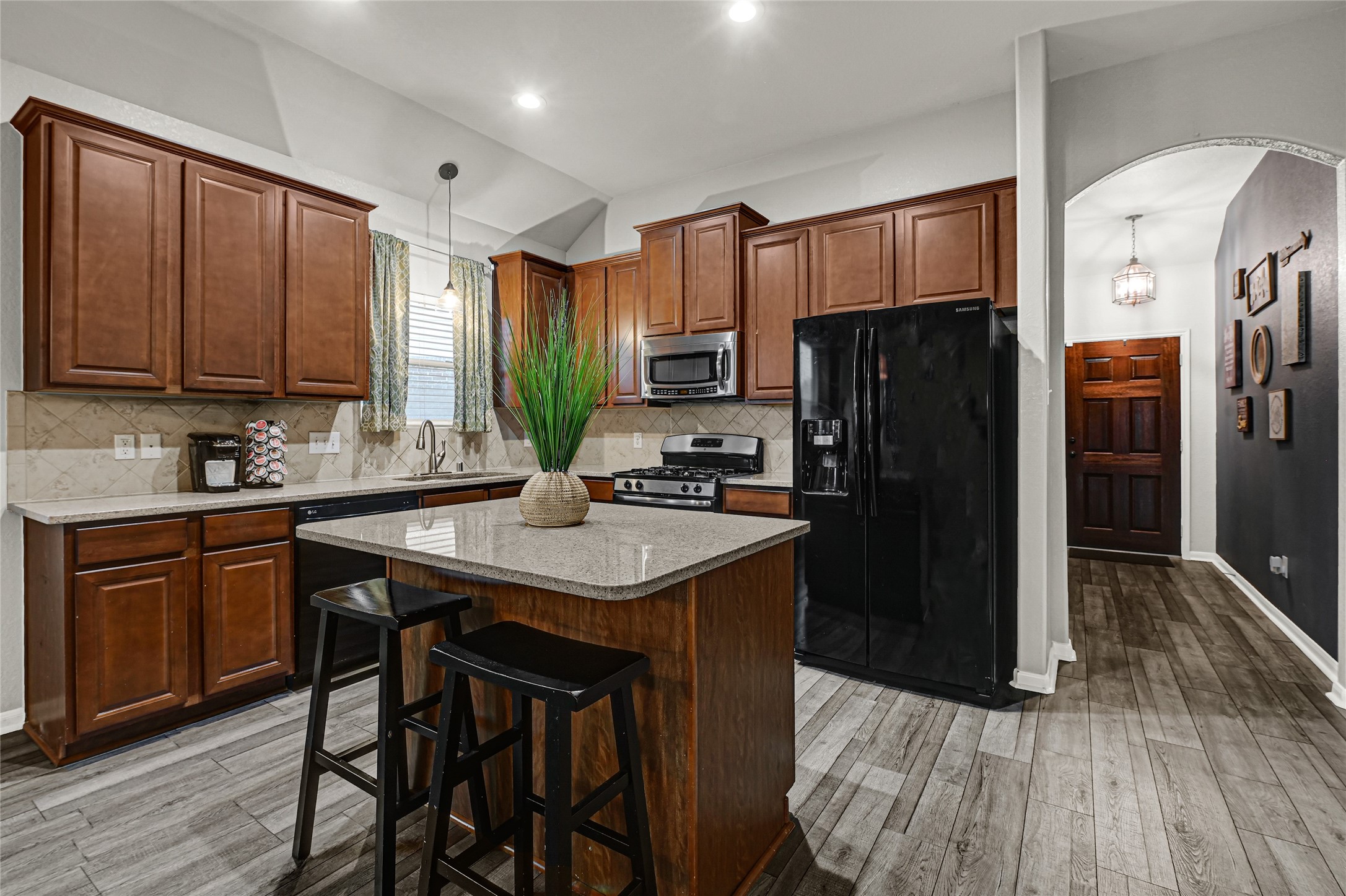 12 Blisten Spring Lane Manvel, TX 77578 - Photo 5 of 29 Inviting open concept kitchen with plenty cabinet space