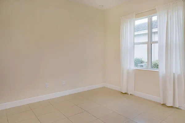 $3,100 | 15323 Goldfinch Circle, Westlake, FL 33470