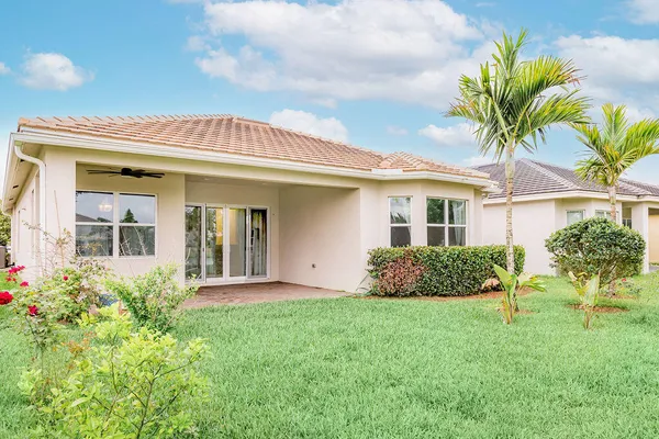 $3,100 | 15323 Goldfinch Circle, Westlake, FL 33470