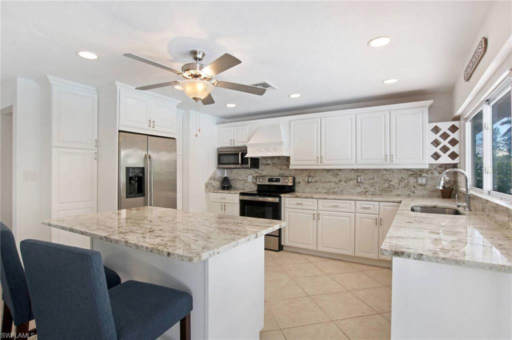 2505 Crayton Road Naples, FL 34103 - Photo 10 of 18 Gallery Image 10