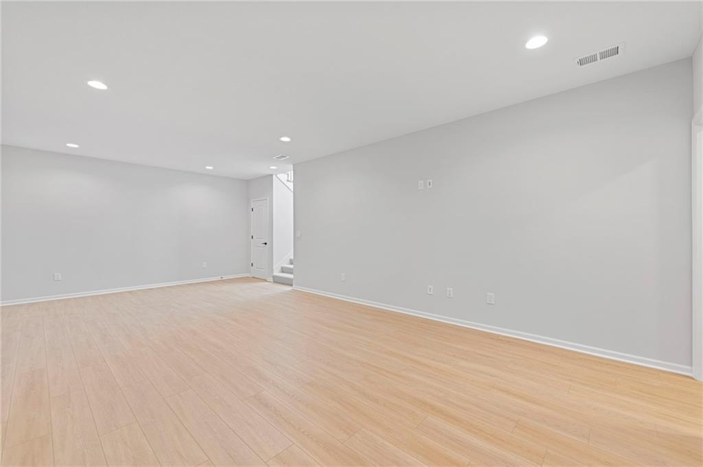14552 Amanda Lane Basehor, KS 66007 - Photo 37 of 56
