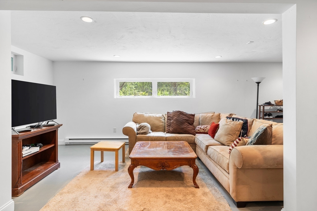 9 Tophet Road Lynnfield, MA 01940 - Photo 30 of 41