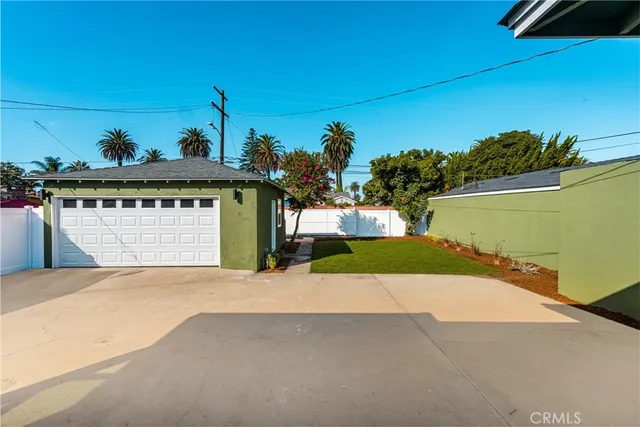 $899,000 | 2451 Daisy Avenue, Long Beach, CA 90806
