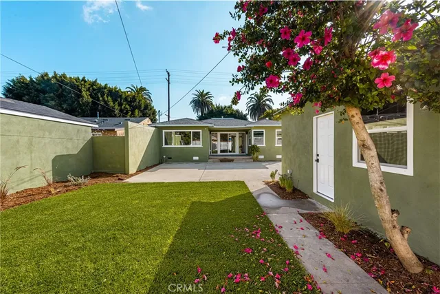 $899,000 | 2451 Daisy Avenue, Long Beach, CA 90806