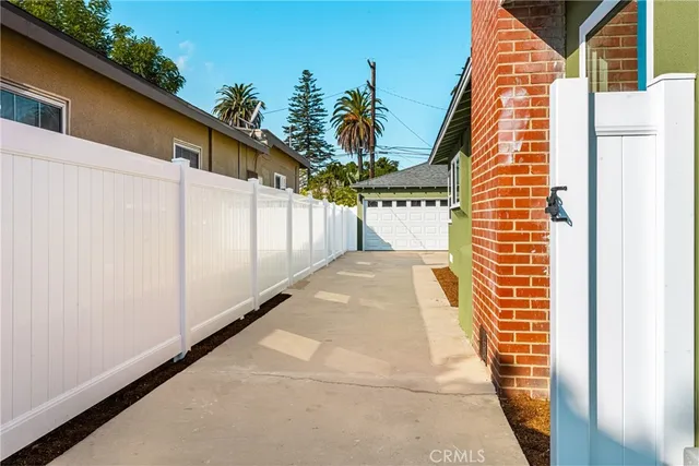 $899,000 | 2451 Daisy Avenue, Long Beach, CA 90806