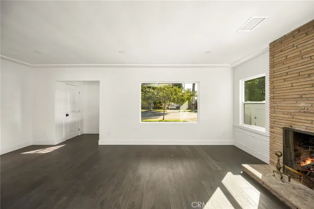 $899,000 | 2451 Daisy Avenue, Long Beach, CA 90806