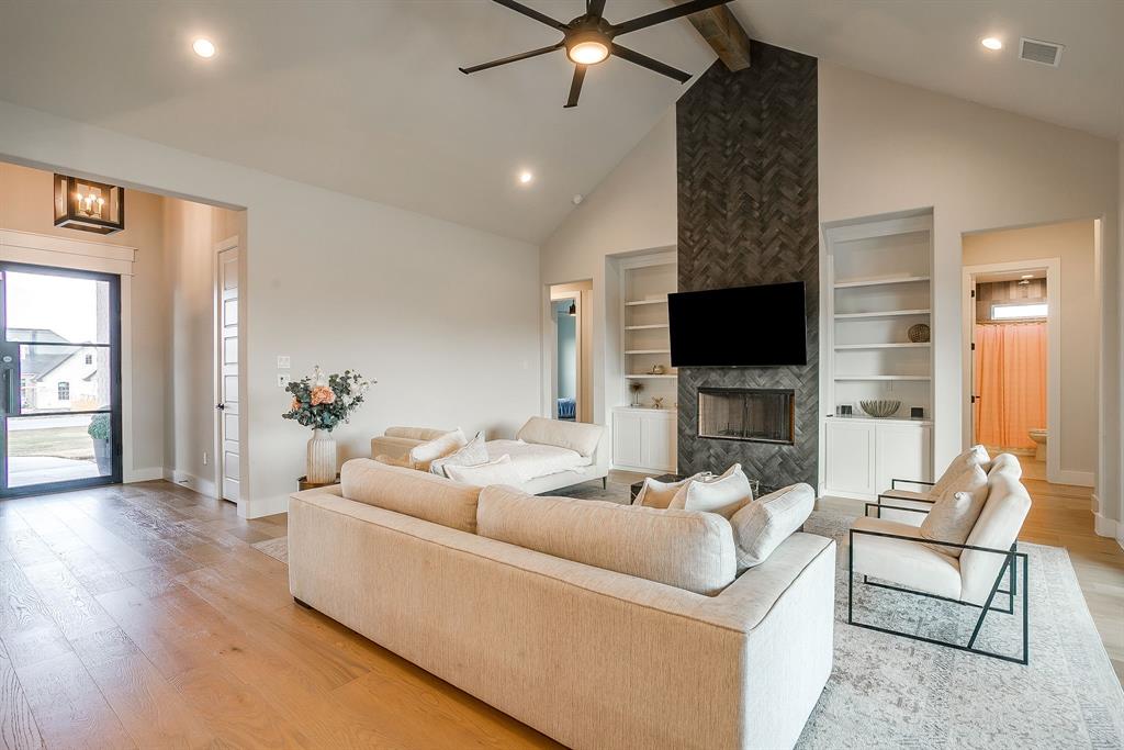 408 Mah Cheta Aledo, TX 76008 - Photo 5 of 33