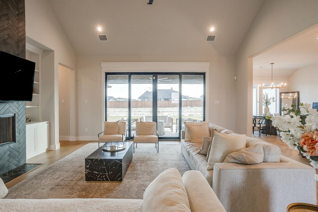 408 Mah Cheta Aledo, TX 76008 - Photo 7 of 33