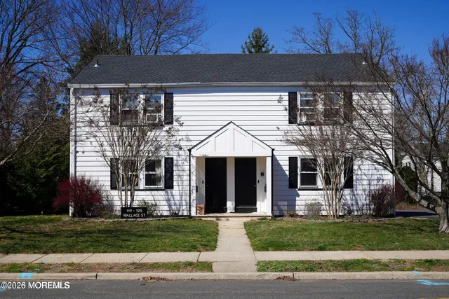 $2,100 | 121 Wallace Street, Red Bank, NJ 07701