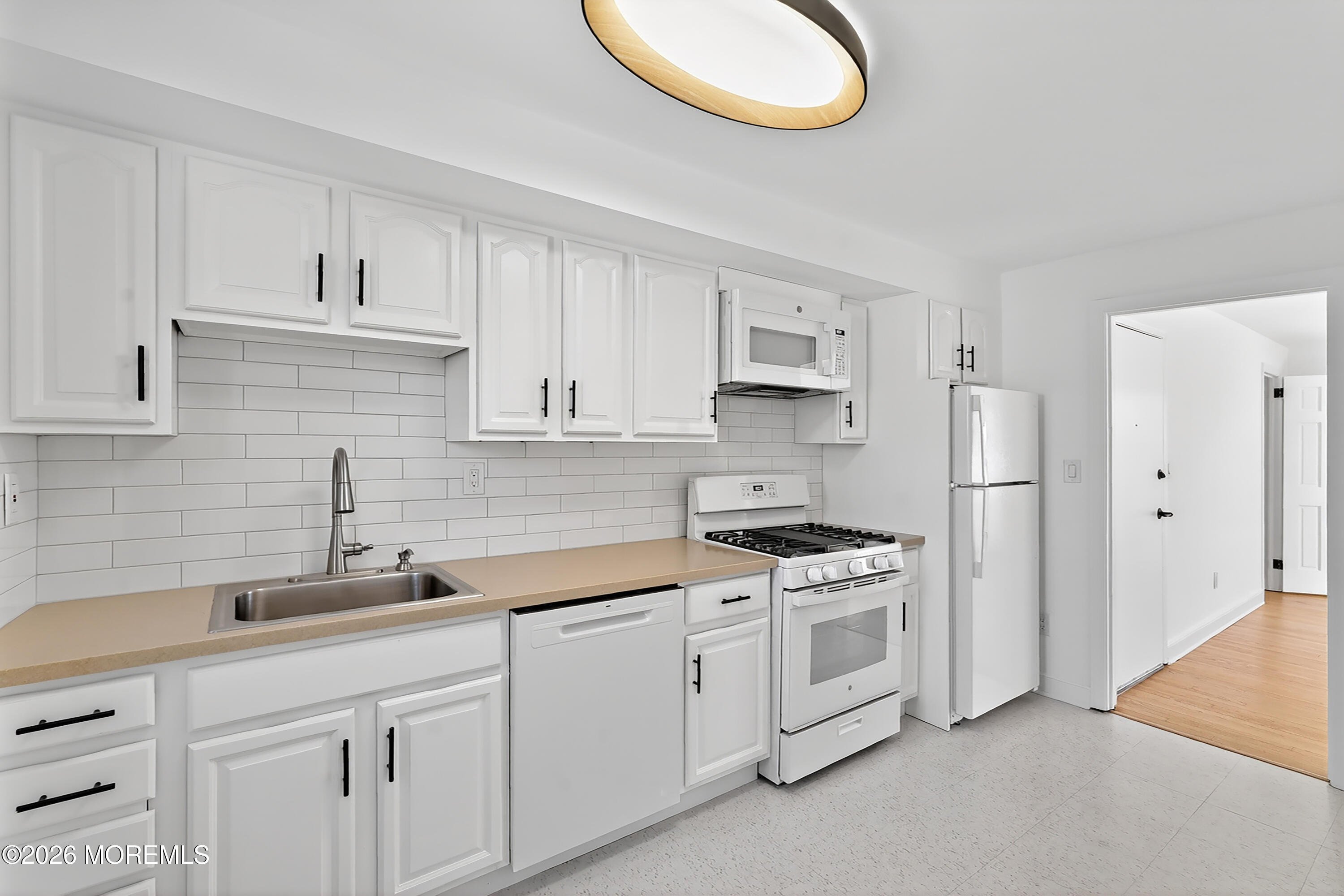 121 Wallace Street Red Bank, NJ 07701 - Photo 5 of 9 edi -1-27-2026-2